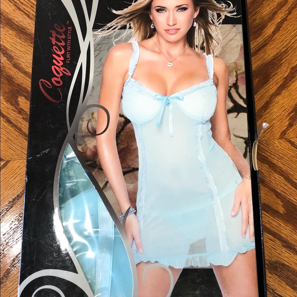 COQUETTE Lingerie Chemise Underwire Padded Cups  Organza Ruffled Trim Size Small